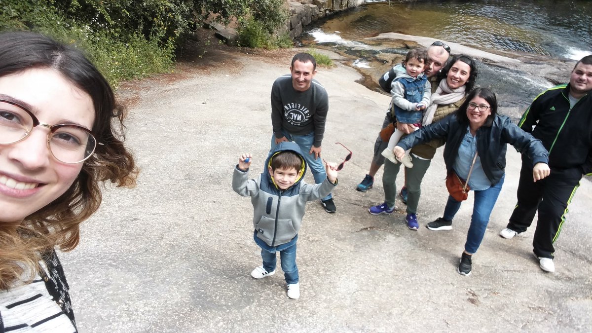 alipeqee's tweet photo. Ca familia en Barro! #landrober85 https://t.co/Sq8fTkv0uW