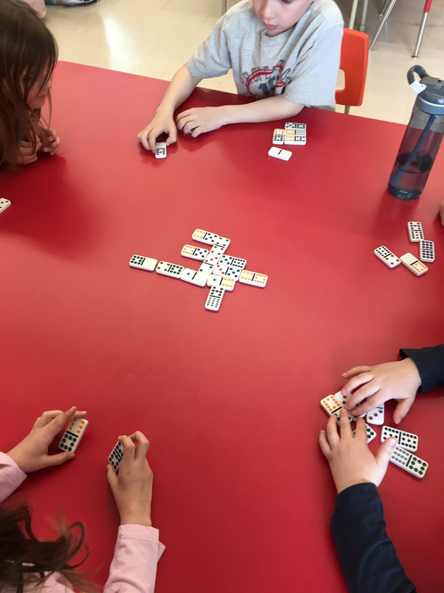 jenferg4's tweet photo. Grade 1 math games using Dominoes. #rdsb21c #frimm #northeasternES https://t.co/KkwUxMCWn1