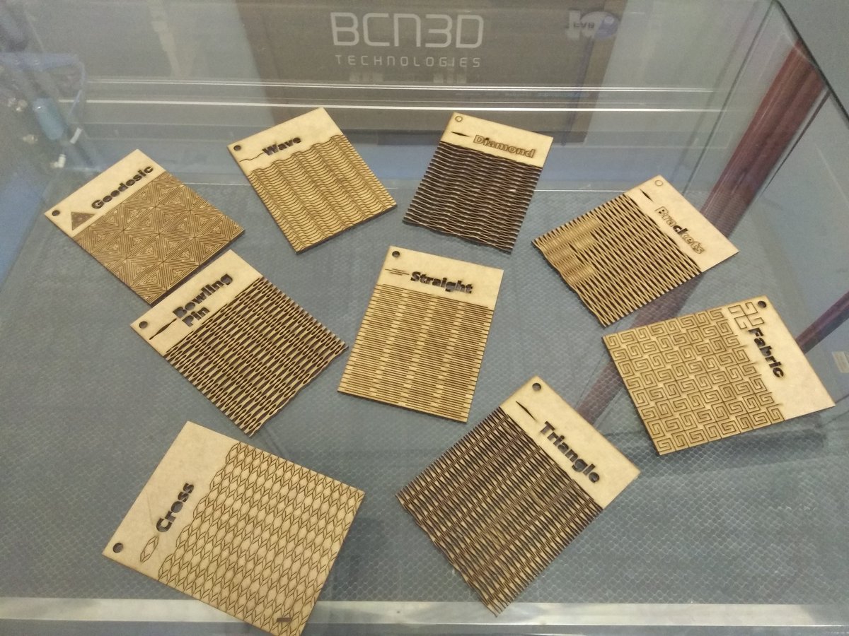 fab_casadelmig's tweet photo. Una tarda a tope tallant amb la #làser #IGNIS diferents patrons per fer el DM flexible!
Molt bona feina @arnau9! :-)
@bcn3dtech #maker #BCN https://t.co/cjfjABpyAx