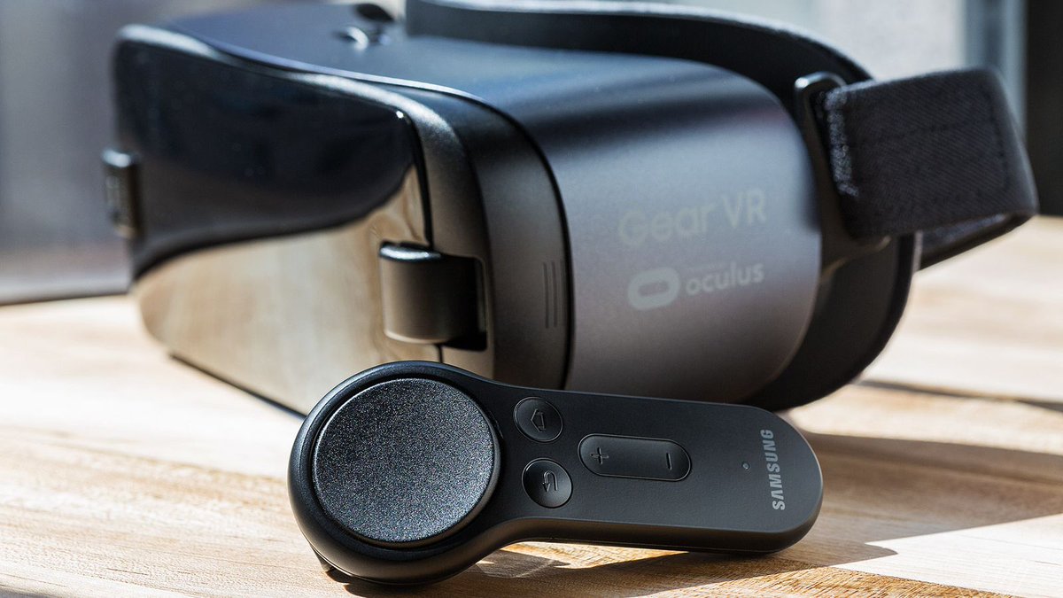 SaladSocial's tweet photo. The Gear VR’s new controller is a big step forward — but where is the headset going? https://t.co/21Q6OXSfHp https://t.co/xaATgktG0c