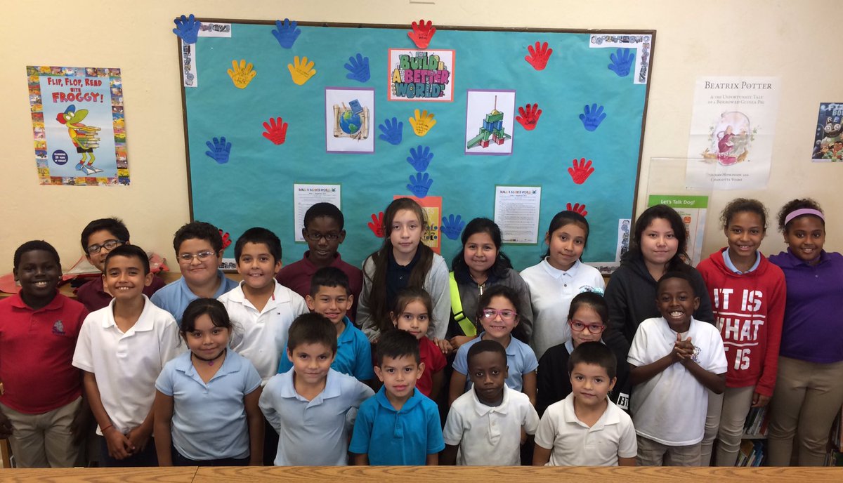 cck_brit's tweet photo. @CSCBroward @BrowardLibrary amazing #POASYL students help #buildabetterworld #BCLWOW https://t.co/gbTMCbKH6j