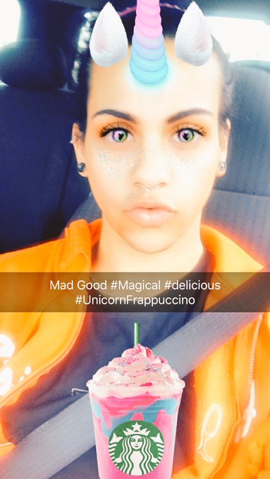 Omg yasss mah godd this shit da best 💕💕 #unicornfrappuccino #delicious #magical https://t.co/UhYMjH7