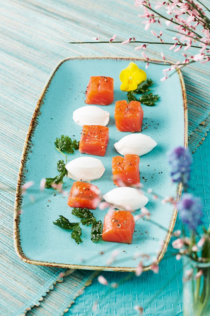 latavolamagazin's tweet photo. Koriandermarinierte Regenbogenforelle mit Meerettichschaum #latavola #rezepte https://t.co/1VBth5fqp8 https://t.co/T1fyfkZ9CJ