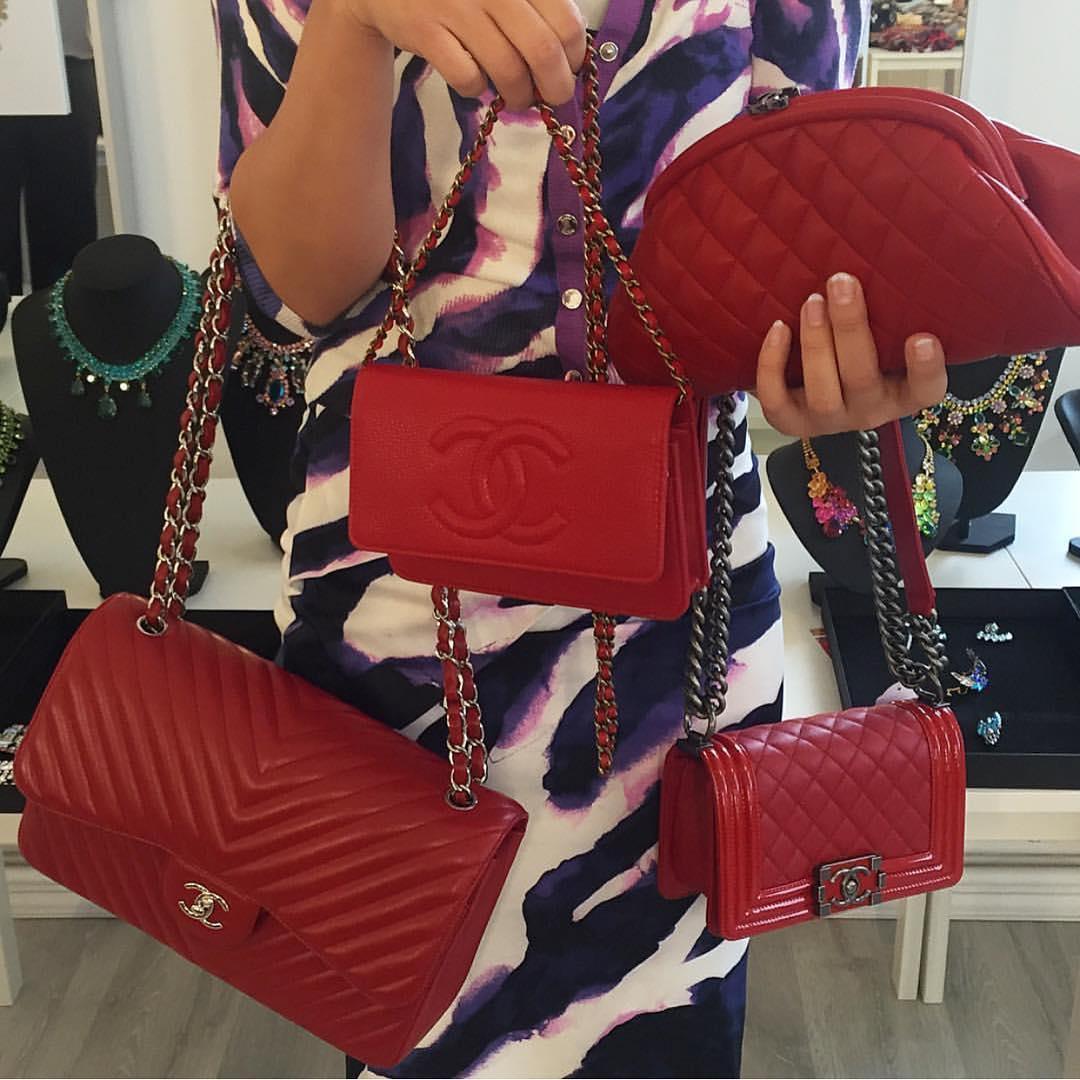 ParentSmart_Co's tweet photo. Red with Chanel
หนึ่งในแบรนด์กระเป๋าที่เริศที่สุด
กับโทนสีแดงสุดร้อนแรง
#threeglory #CHANEL https://t.co/38hddHa04X