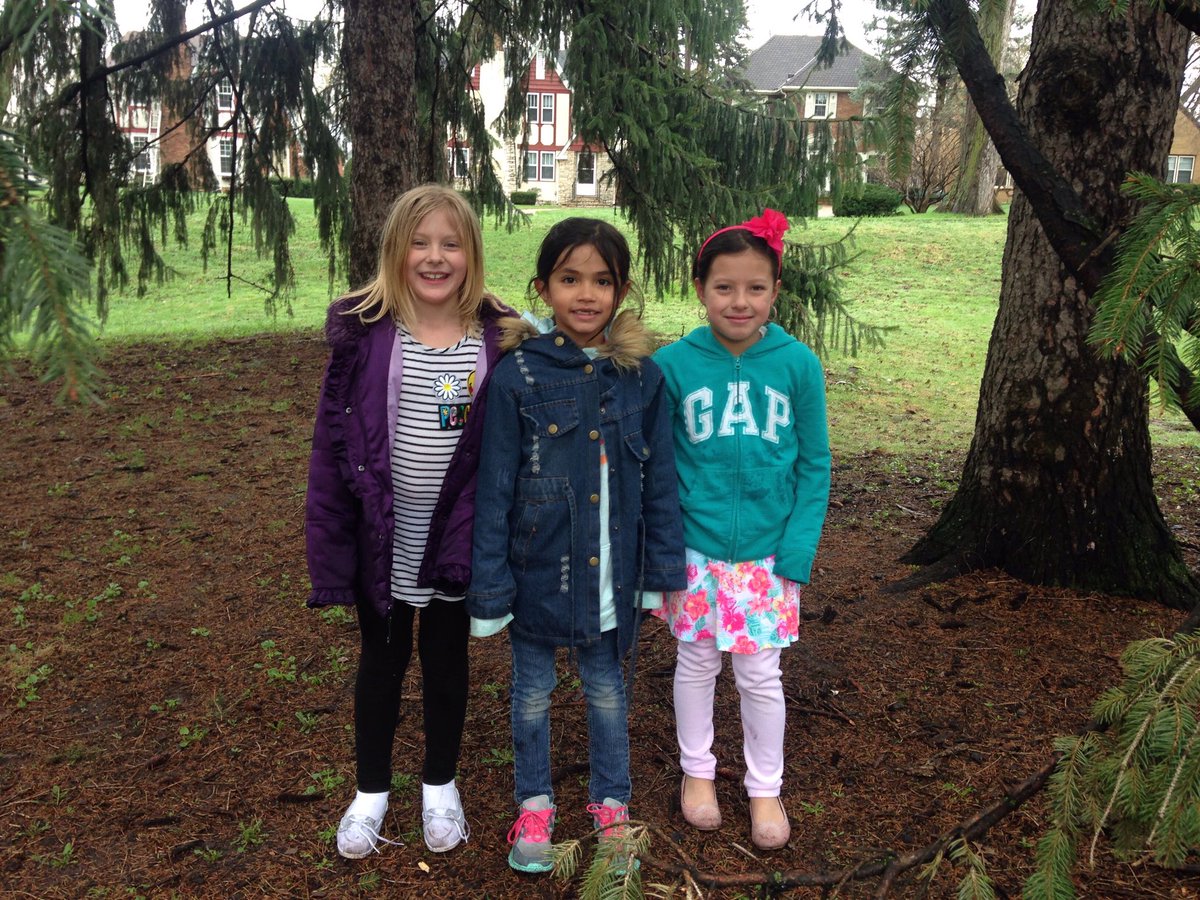 Every day should be Earth Day! Today we picked up litter, saved some worms &amp; wrote poetry about keeping our planet clean!🌏 <a href="/principalfitz5/">Ryan Fitzgerald</a>