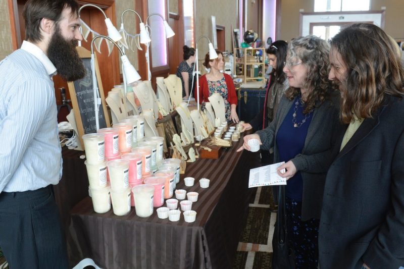 PEIGuardian's tweet photo. P.E.I. @Etsy artisans plan another pop-up market April 29-30 in Charlottetown https://t.co/XEqNXYqFyl https://t.co/mLwUS1LXN2
