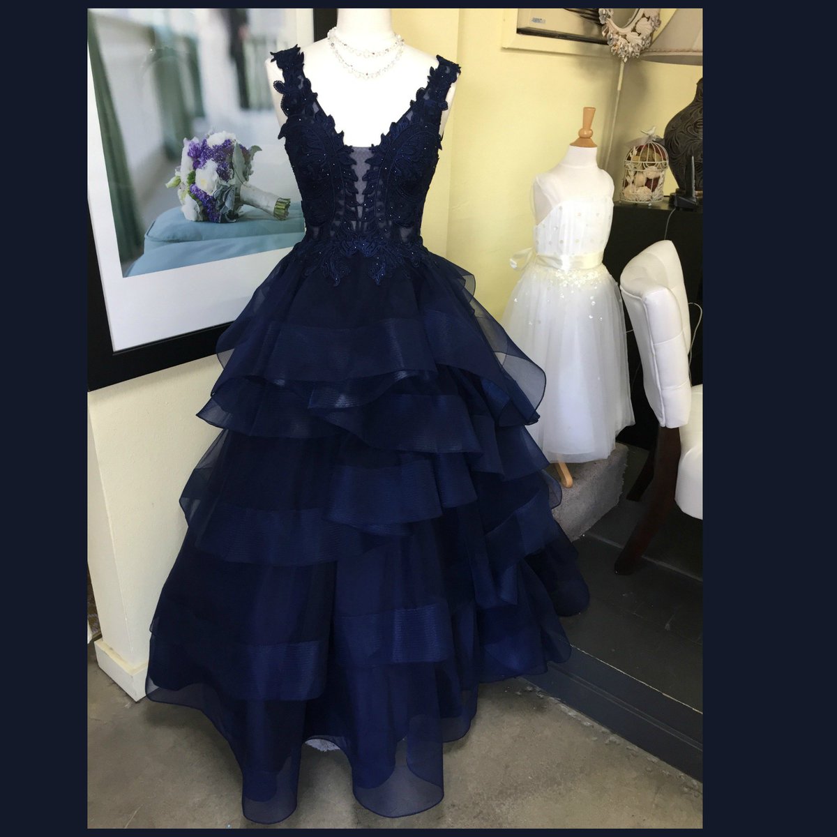 MyLittleFlowerS's tweet photo. All prom dresses are 10%-50% off including #EllieWilde designs! Visit https://t.co/mJv2DHo1GK #PalmSprings #prom #promdressses https://t.co/Srhwcej4MY