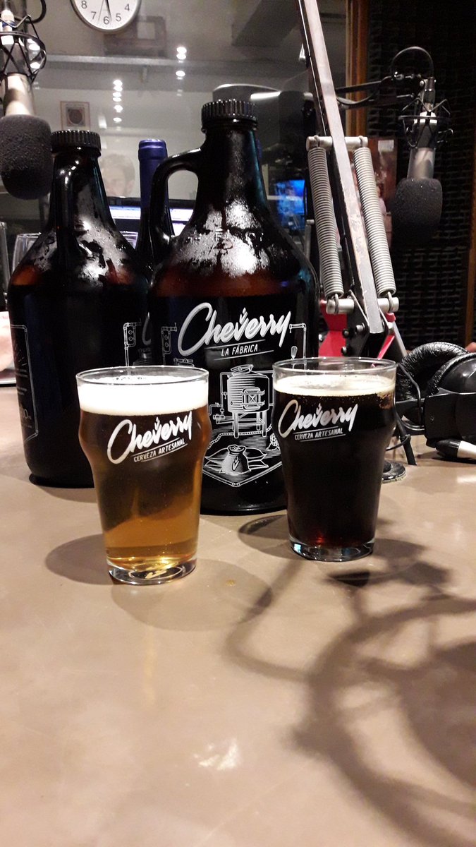 Arrancó @tintarojamdq o @tintarubia y <a href="/tintanegra/">Jesús Morales</a>???