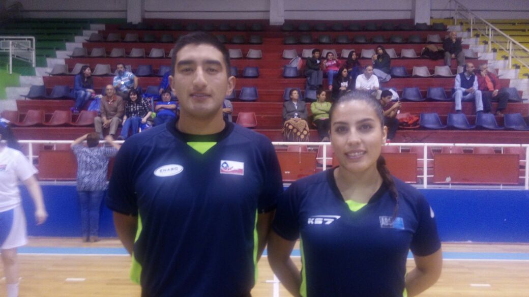 ENABOFEBACHILE's tweet photo. #NacionalU17Damas #Valparaíso2017 P6 Valparaíso vs Punta Arenas Sebastián Calzado - Luna Araya @AAUValdivia @CDABS1 https://t.co/IjBc70vAwg