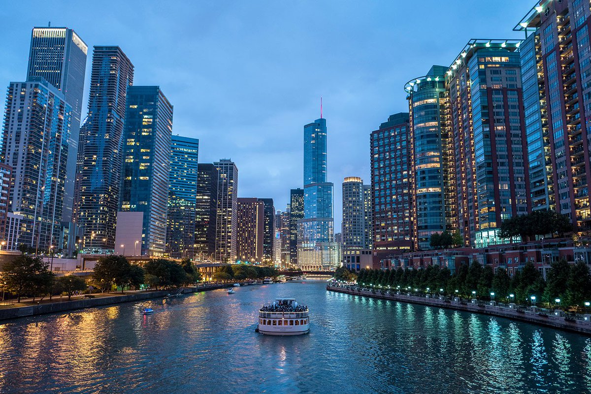 GoodFoodEXPO's tweet photo. You've heard them speak at #GFFChi, now join key #GoodFood leaders on a networking boat cruise. Bidding is open! https://t.co/j0wotoJaAD https://t.co/Qqz9FKbhEN