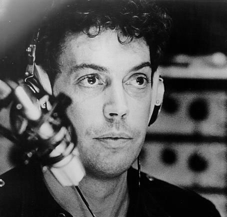 Happy late birthday to my favorite person on this planet   Tim Curry deserves nothing but happiness in this world 