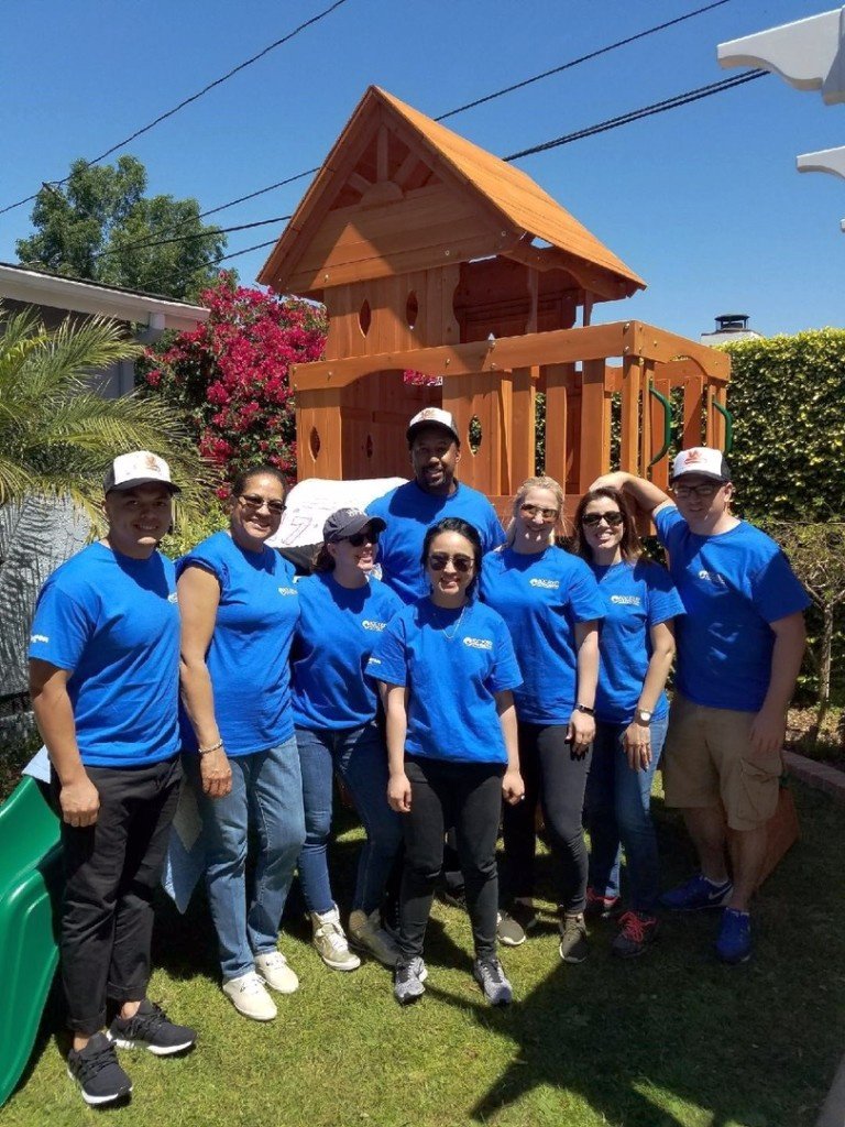 AmusementPark_'s tweet photo. We built play sets today with @rocsolidfnd! Grateful to be volunteering with our client @wienerschnitzel and this awesome org.! #APUniverse https://t.co/Y5GRgh5Pke