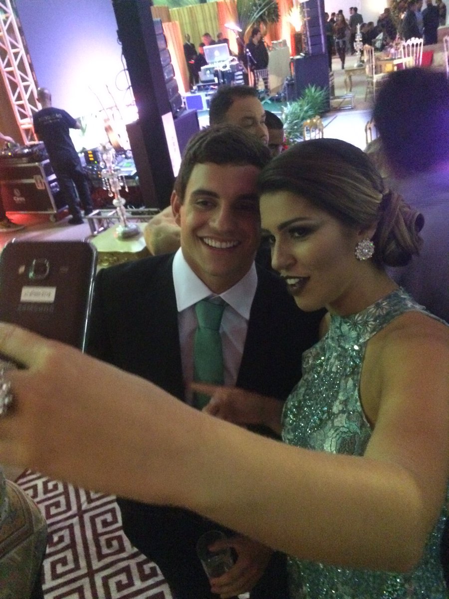 LetsComenta's tweet photo. Morrendo com as cara do nenel https://t.co/yYljNHAI8m
