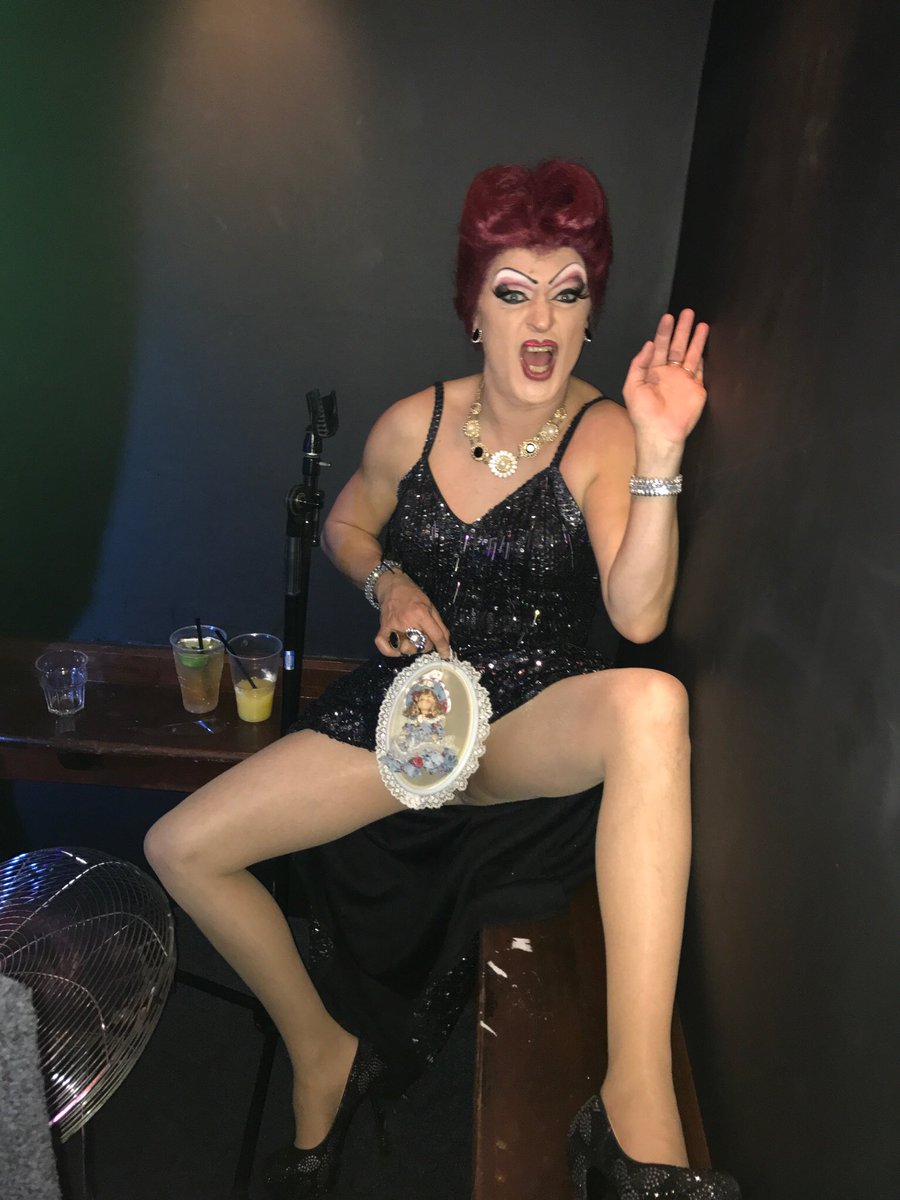SweetDarlinSoho's tweet photo. Read my lips - keep it short &amp; Sweet #sohosocialite #sohonights #dunky https://t.co/QtaoYgWvFo