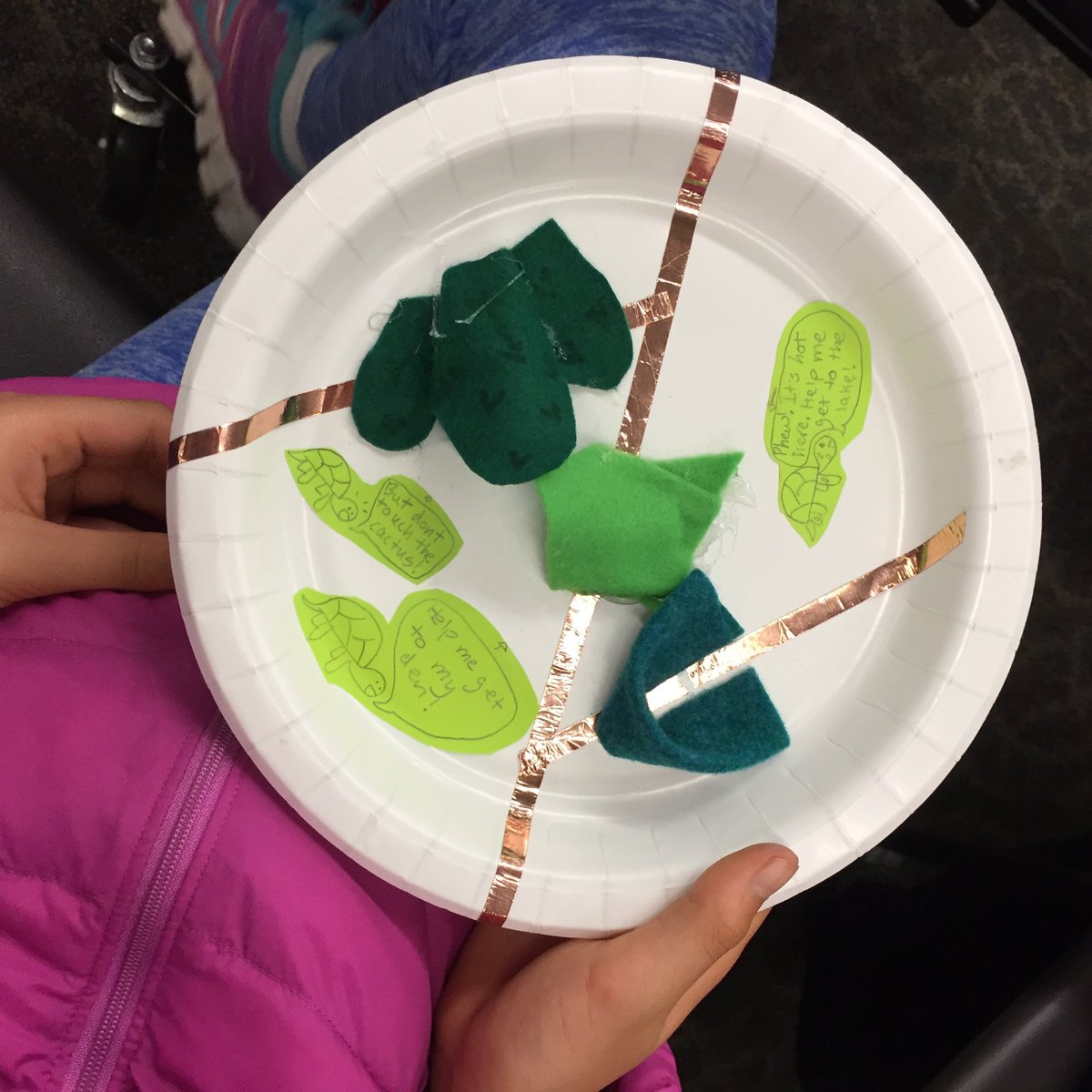 CorinneTakara's tweet image. Thanks @sunnyvalelib for opportunity to lead #makeher Paper Plate Pachinko #STEAM wkshp! It was a blast!:bit.ly/2p14AlT @makeymakey