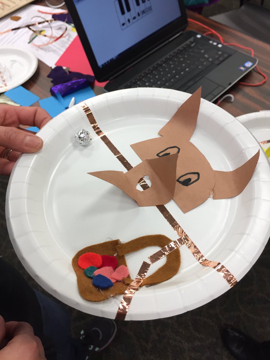 CorinneTakara's tweet image. Thanks @sunnyvalelib for opportunity to lead #makeher Paper Plate Pachinko #STEAM wkshp! It was a blast!:bit.ly/2p14AlT @makeymakey