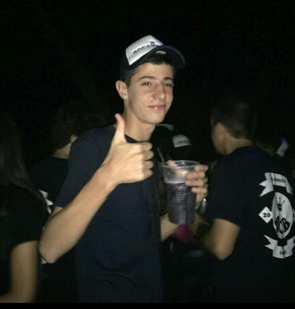 AgrupRocambole's tweet photo. y Vale, estas preparado para la ultima noche? 😈🍼🍷🎉 https://t.co/b8EW1Vb6xP