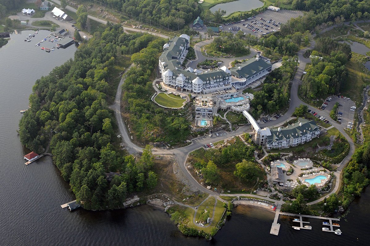 JWMuskoka's tweet photo. Experience a luxurious April escape for two, mid-week rates starting at $239 including valuable resort credits https://t.co/EdP2wq5IGG https://t.co/HkM0vaBHfK