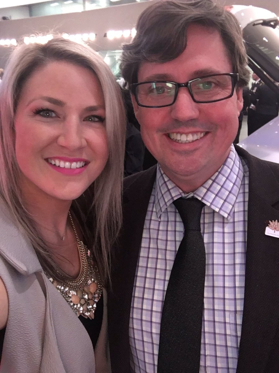 HostJacqueline's tweet photo. @kylejpeterson and I enjoying the Portraits of Giving Gala in #newmarket!@merkphotography https://t.co/akfAywWo2l
