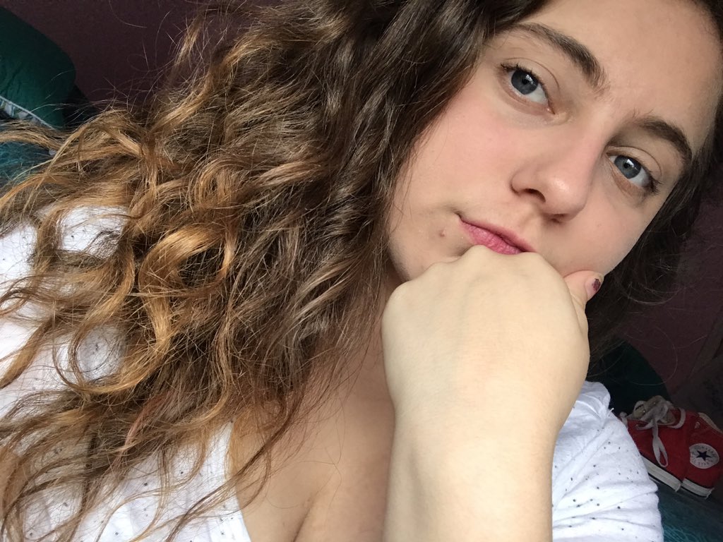 antitheticalex's tweet photo. yo dm me or sumthin @netgirlfriend @intrnetluv @internetgfhelp https://t.co/7K1tMe556r
