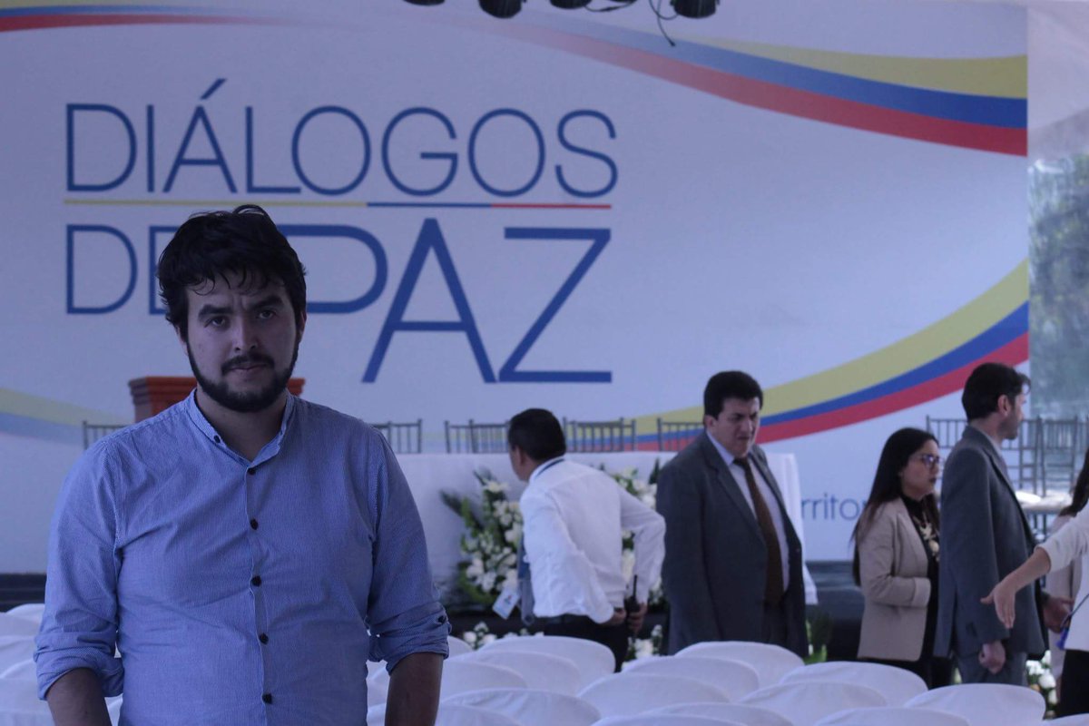 DiegoPintoMi's tweet photo. #CiudadesParaLaPaz es que pobladores urbanos llevemos propuestas a mesa entre @EquipoPazGob y @ELN_Paz . Urge agenda urbana @PazALaCalleCol https://t.co/J4mTK8cKye