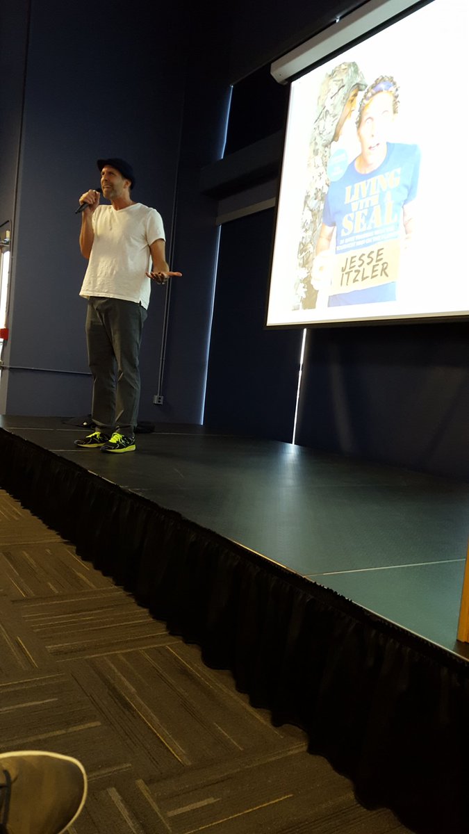 <a href="/the100MileMan/">Jesse Itzler</a> talking to <a href="/EOWinnipeg/">EO Winnipeg</a> be a different brownie