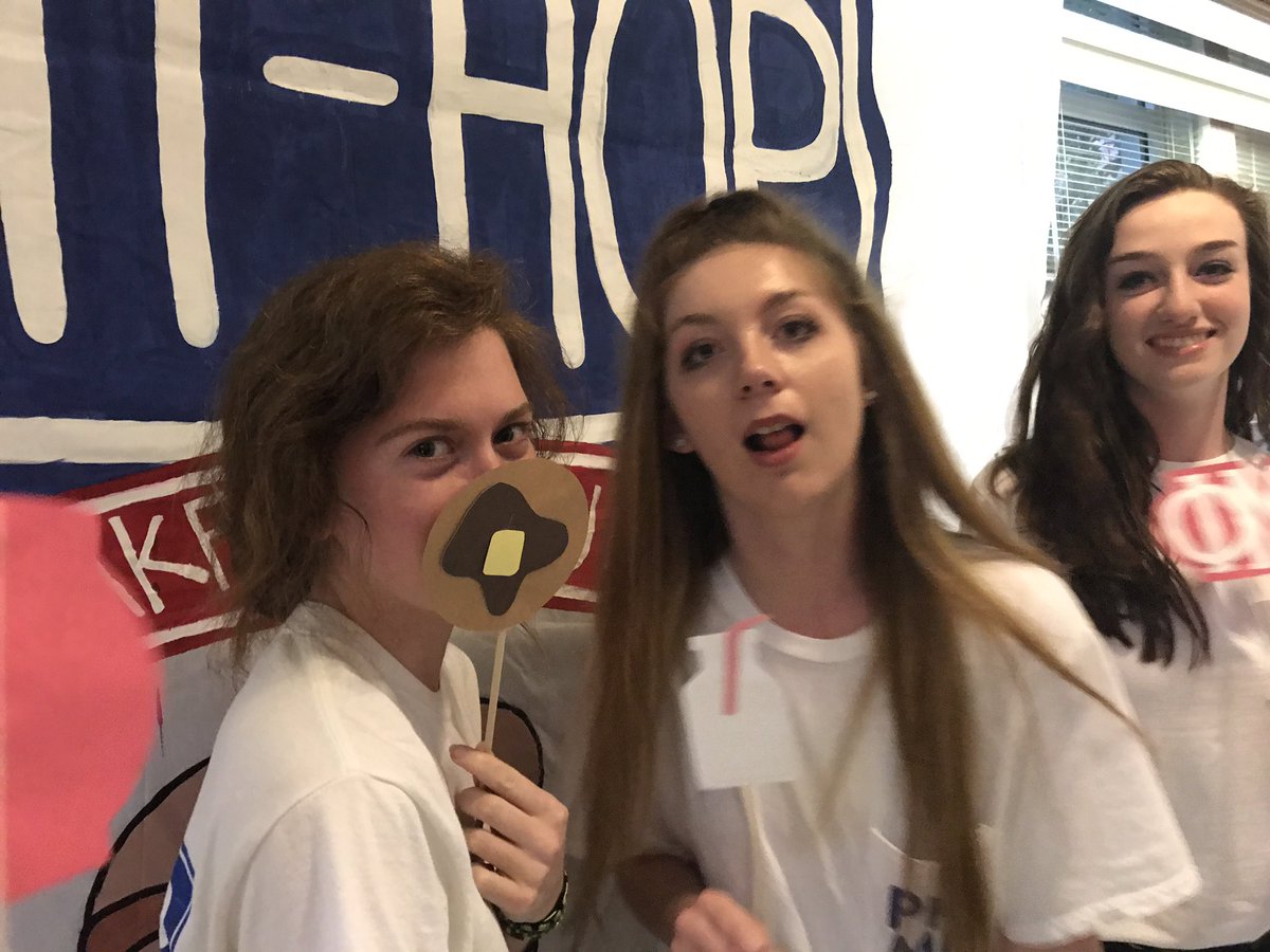nicolek1133's tweet photo. We may be dysfunctional but we flipped some pretty great pancakes tonight. @PhiMuBSU #phihop https://t.co/5cpTwl9SyY