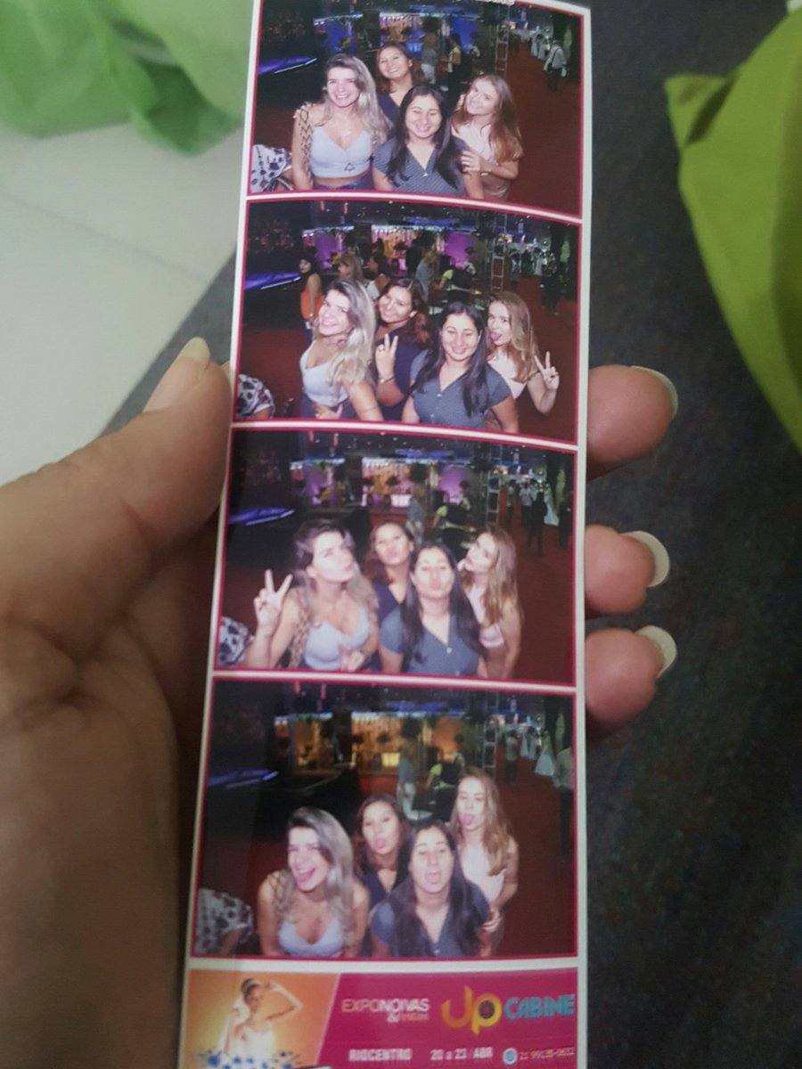 vividemartins's tweet photo. É divertido mas cansa... #exponoivas #madrinhadecasamemto #bridesmaids https://t.co/XLGRQ6FoxT