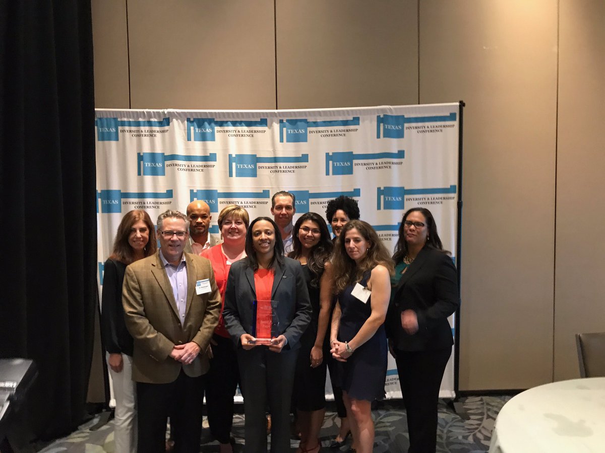 Thank you @DiversityFirst for the honor of receiving the DiversityFirst Award AND to the amazing Capgemini family &amp; partners with me!