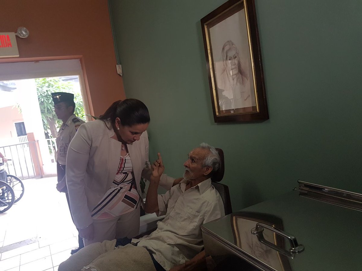 HESanFelipeHN's tweet photo. Inaguracion del primer centro de Atención médica Integral para el adulto mayor, Francisco Morazan ubicado en el Asilo de Inválidos del HSF https://t.co/rrdiaB8JvE