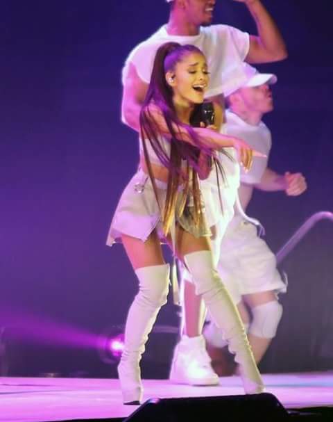 Me when @r_pfaux falls in public.