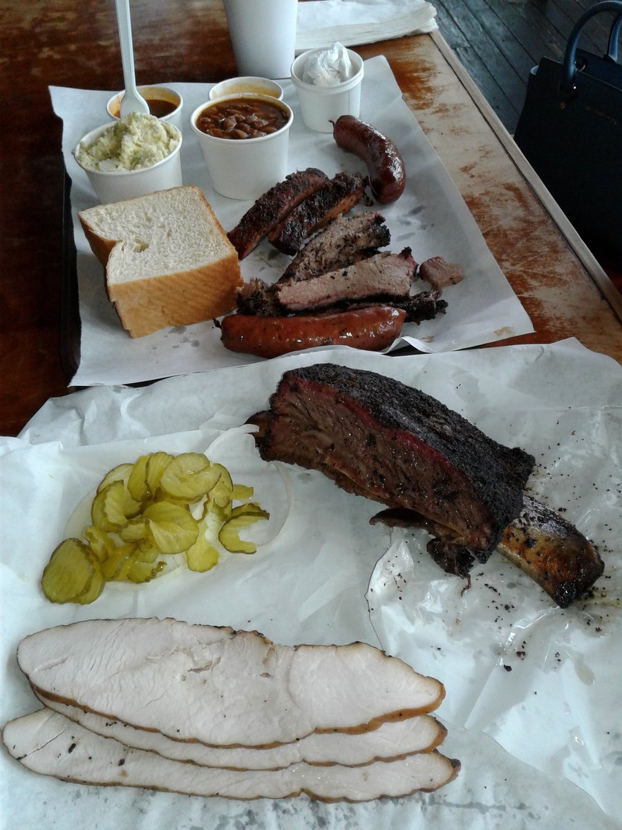 BIG_R78's tweet photo. Louie Mueller beef rib for lunch today was awesome!!! https://t.co/wq9GvUMIlN