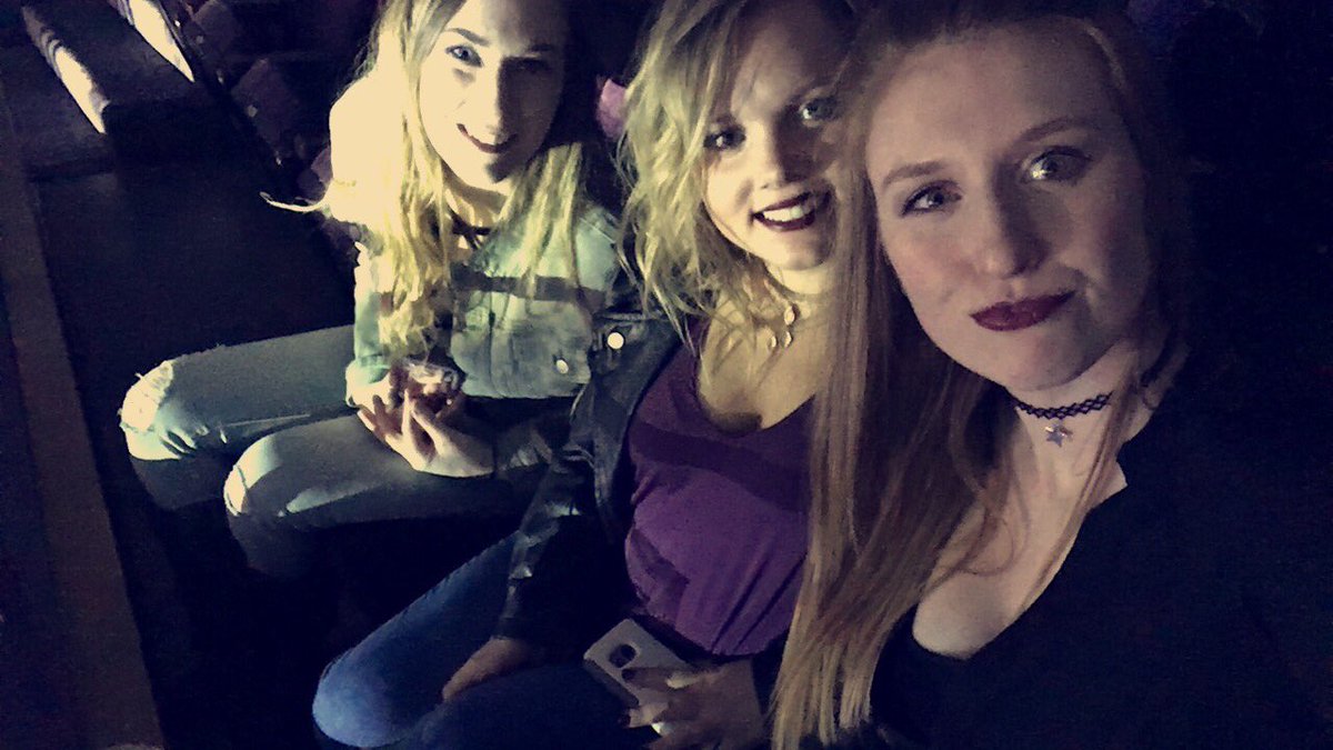 MirandaKing_12's tweet photo. #magicmenlive https://t.co/56XGSaLvj8