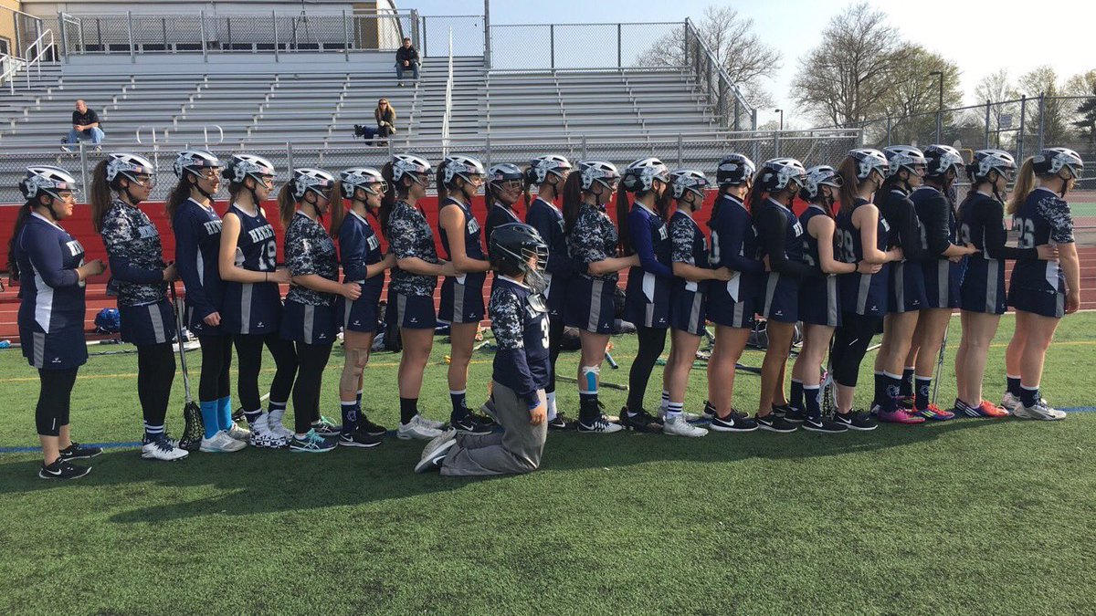 RockNRobyn4's tweet photo. Look good play good
#allin #headwrapz #gobulldogs #ladybulldogs #wecan @Head_Wrapz https://t.co/3wLhHxOg5w