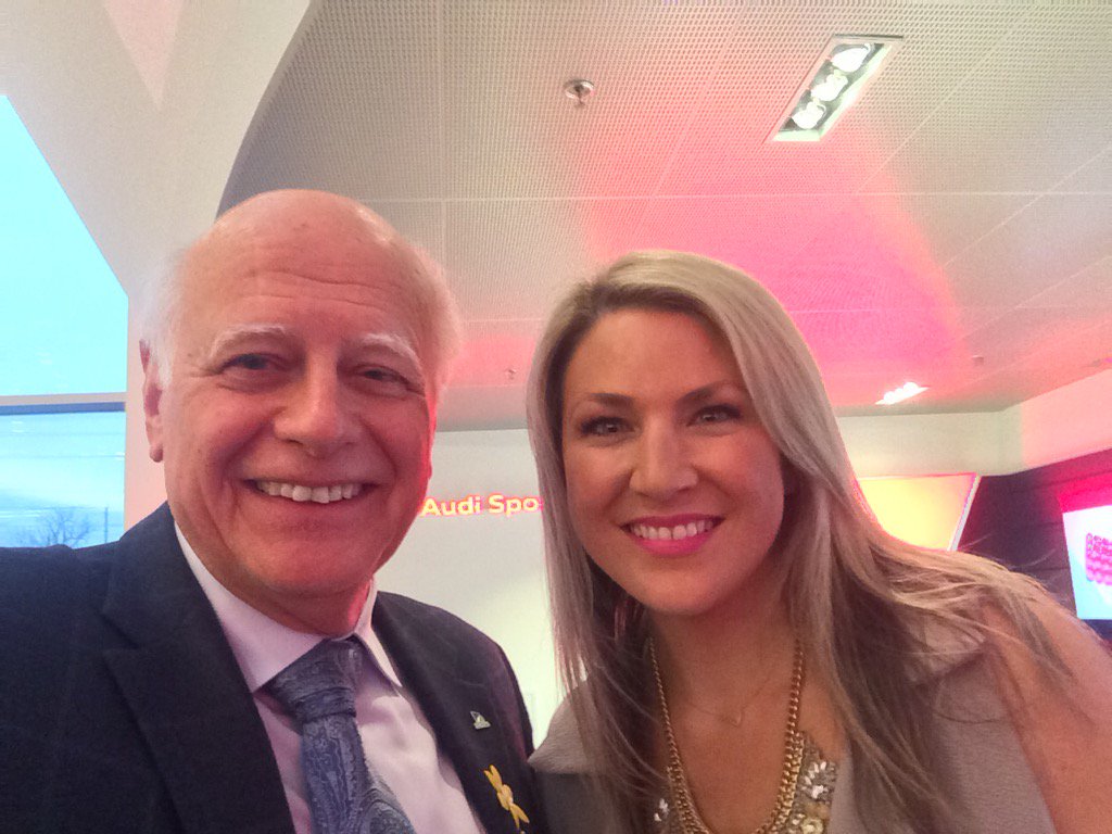 TonyVanBynen's tweet photo. Always a pleasure to see @HostJacqueline MC events especially tonight for the #PortraitsOfGiving celebration. https://t.co/Ek0bHmCepC