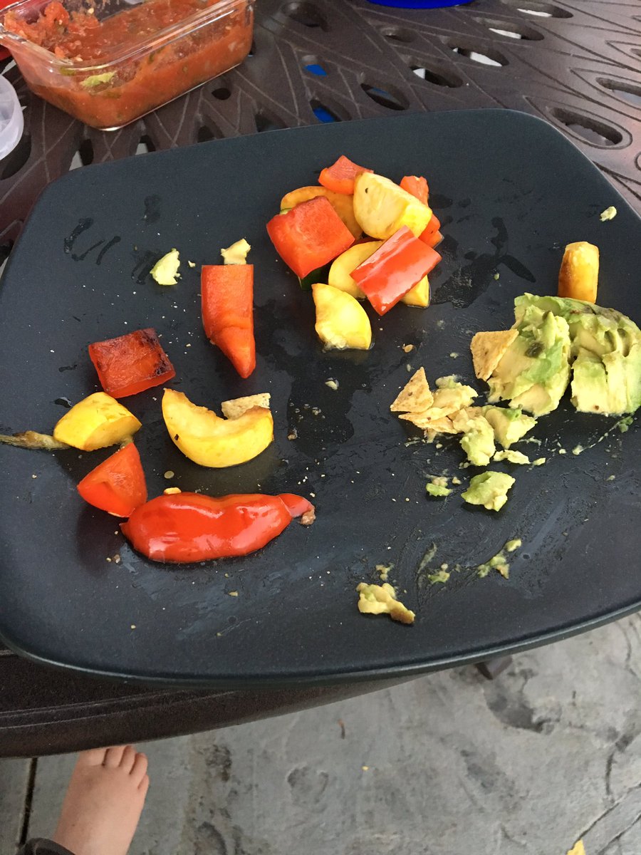 Lars Crawford tweet media