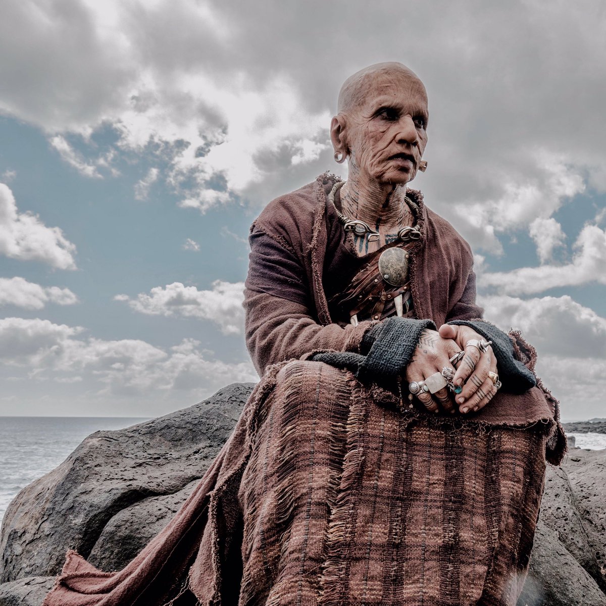 taran_adarsh's tweet photo. Guess this mystery actor? Cannot guess... at least I couldn't... He is Rajkummar Rao in #Raabta... Essays the role of a 324-year-old man. https://t.co/X8jzzhCfmD