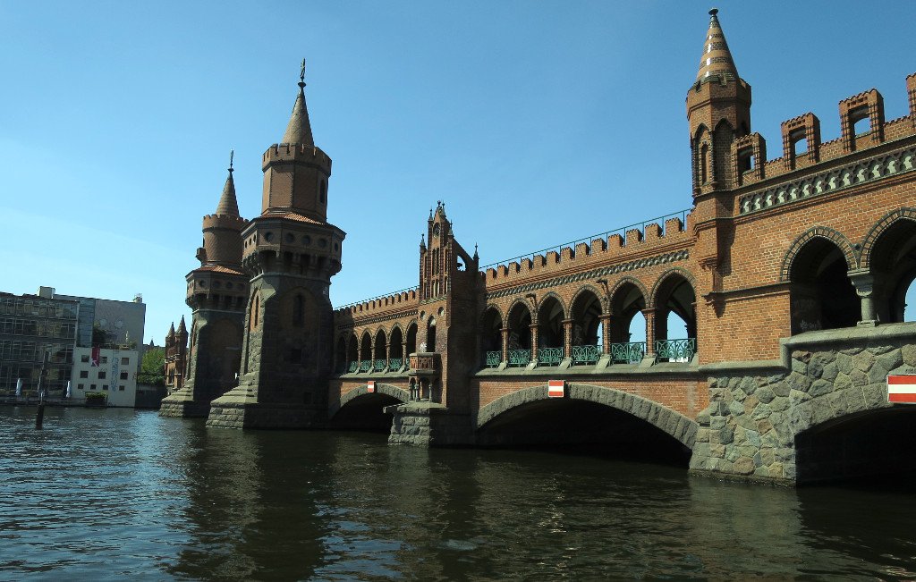 ReWaMnet's tweet photo. Wieviel ist es uns wert, in Flüssen zu baden? #ReWaM-Projekt @Flusshygiene organisiert Telefonumfrage in Berlin: https://t.co/xNehx72JF0 https://t.co/sUtNKWSvfA