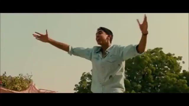 De jarige Dev Patel kan niet wachten om zijn gasten te verwelkomen. Happy Birthday!  