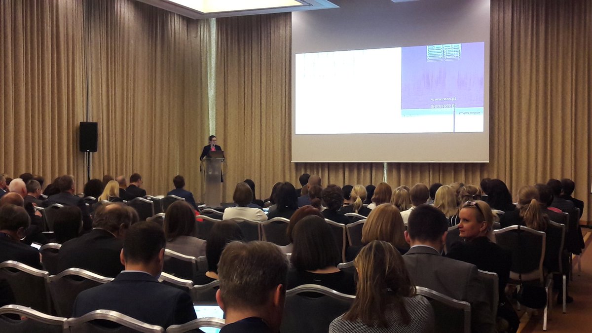PZFD_'s tweet photo. Seminarium z okazji 20-lecia firmy @REAS_advisors otwiera Katarzyna Kuniewicz podsumowując Q1 2017 https://t.co/9SDok9xirN