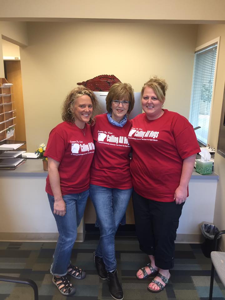 uarkRESPECT's tweet photo. More @UofAHealth staff of the @UArkansas speaking out against sexual violence with Dress Down to Raise Awareness Day 2017 #uarkSAAM https://t.co/bLlXmJ8FpC