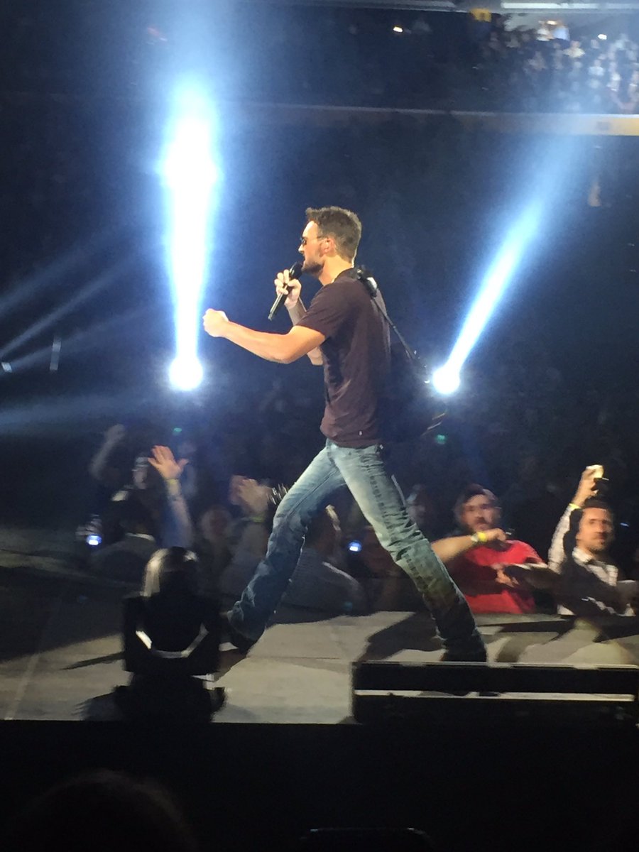 TerynHidy's tweet photo. Loved being 15' from Eric church with my people https://t.co/aICSBojZck