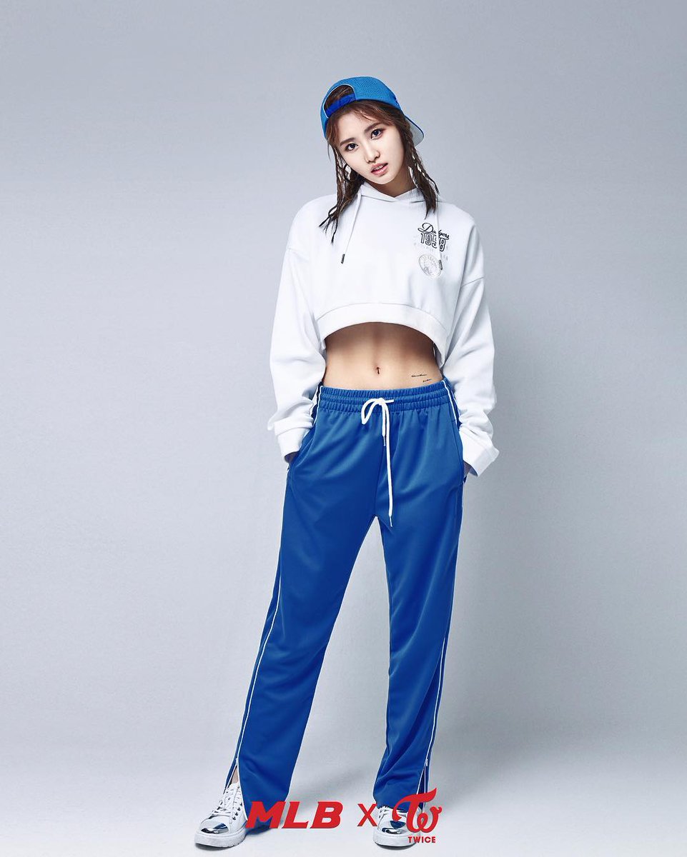 Hye Baby Wolf Twice X Mlb Twice Mlb Twicexmlb Nayeon Jeongyeon Momo Sana Jihyo Mina Dahyun Chaeyoung Tzuyu