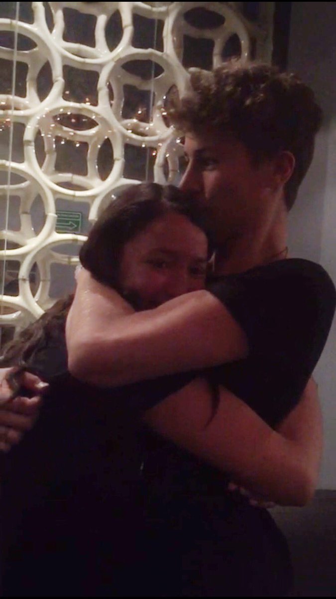 zuricatathome's tweet image. Te amo demasiado gracias por todo ❤ eres una persona increíble. Te voy a extrañar mucho ✨