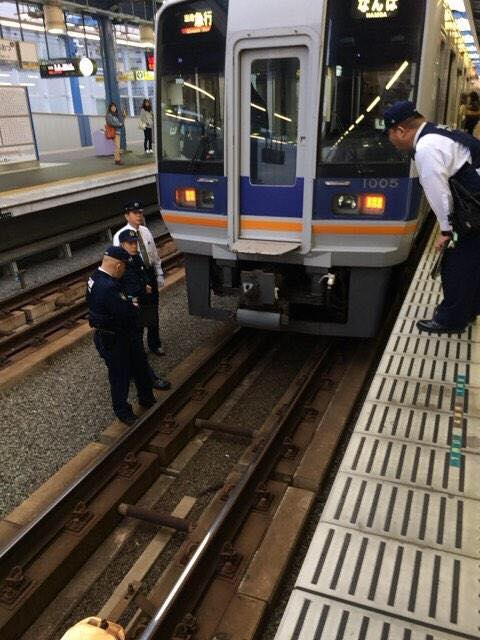koukousei_koto's tweet photo. ガンツ開始のお知らせ https://t.co/k2V11sn0IC