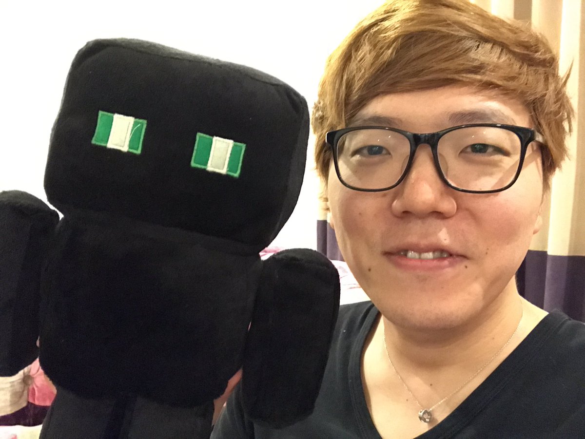 partyii_'s tweet photo. 28才は残り少ない20代、、エンジョイするぞ♪
このエンダ〜マンちゃんと(´･_･`)！ https://t.co/XUBcWssE6T
