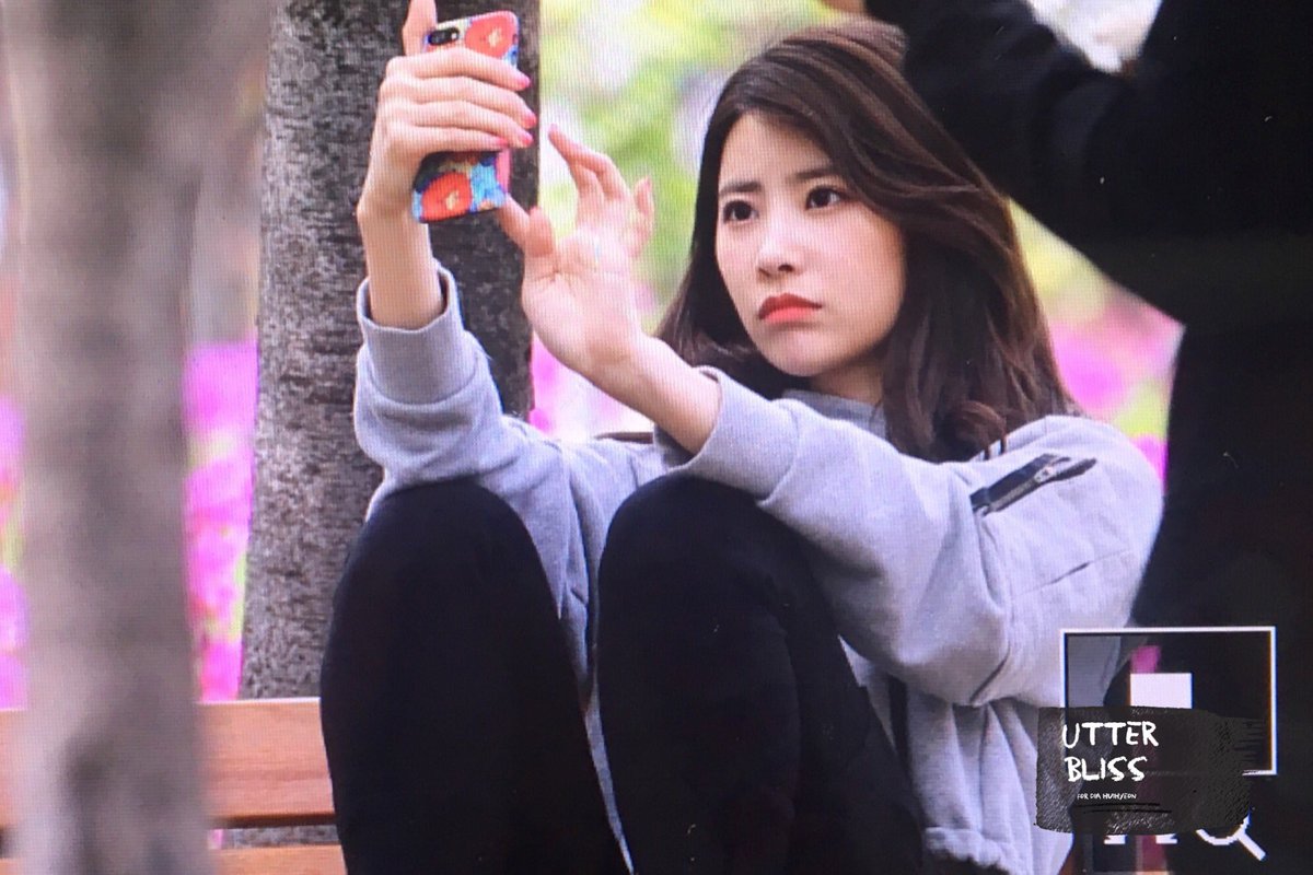 utterbliss_0616's tweet photo. 170421 프리뷰
#희현 #기희현 #다이아 #DIA @dia_official 
🌸그대는 꽃이야🌸 https://t.co/7jyojr4iPy
