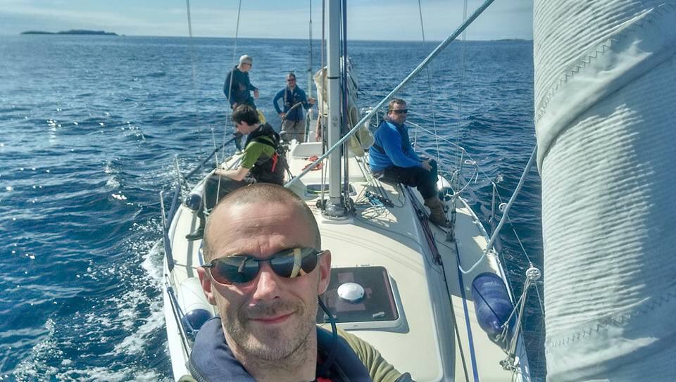 Sail4CF's tweet photo. Good Morning #Howth it's 😀💜 #team #Sail4CF Dave O'Connor Jonathan Curran Sophie Skinner Louis Cronin Paddy Shryane &amp;Mossie Reilly #DublinBay https://t.co/Jd0jUsu3AX
