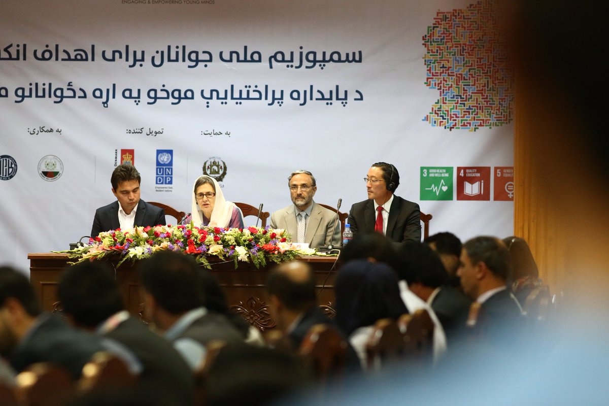 yts_af's tweet photo. @GMICafghanistan hosted the largest youth symposium on #SDGs where #FirstLady, Ministers, Ambs &amp; @UNDPaf participated along with 270+ youth https://t.co/Ib0QxFgz3l