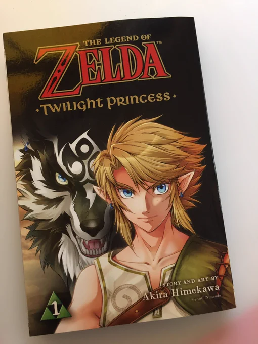 今日はトワイライトプリンセス北米版の1巻が届きました!か、書き文字スゴい#zelda 